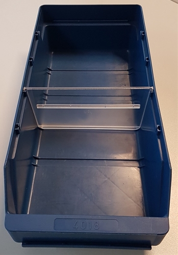 Klick zeigt Details von Kleinteile-Kasten 400x180x95 mm blau (Restposten, gebraucht)